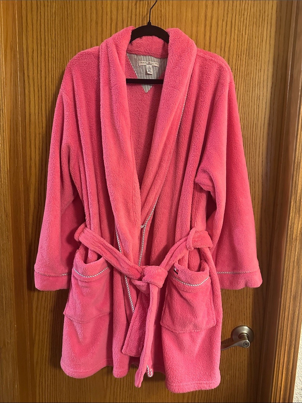 Tommy Hilfiger Plush Pink Shawl-Collar Bathrobe with Belt